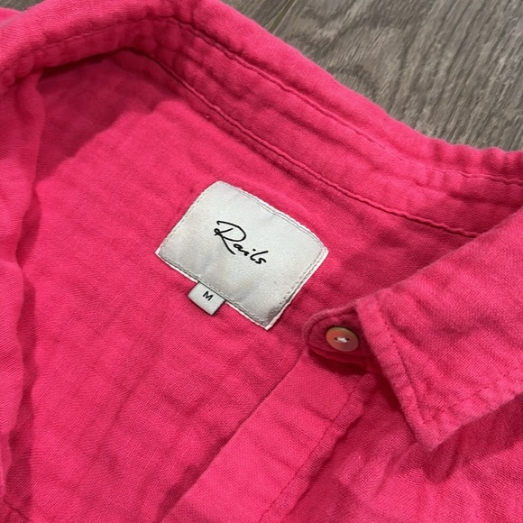 Rails Ellis Button Down in hibiscus M - Picture 5 of 8